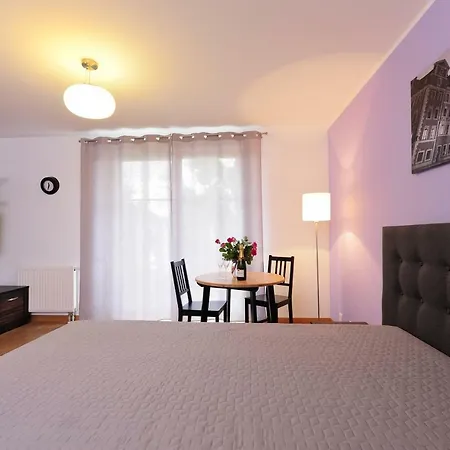 Sleep Well Wroclavia / Dyrekcyjna *